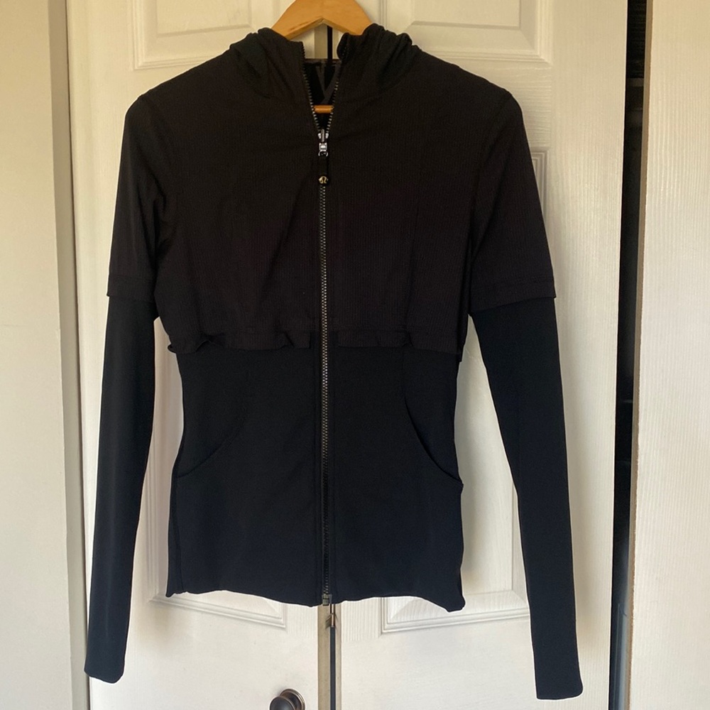Lululemon womens reversible hooded jacket size 4
